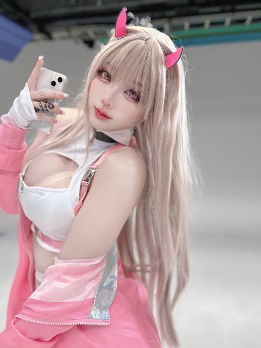 Twitterのコスプレ画像31