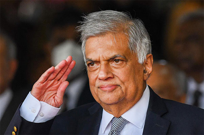 As imperfect as you may be, thank you for all the good you've done in the last couple of years. #SriLanka should be grateful.
#srilankaelections #Ranil