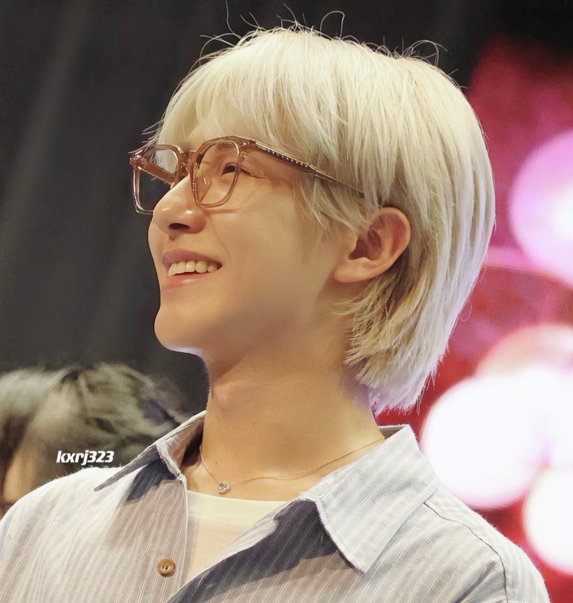 rensjuins's tweet photo. the prettiest smile ever HE HAS IT https://t.co/Nnsd3D3Tf8