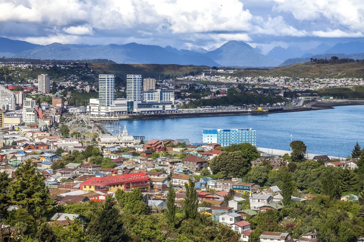 FidelPlume's tweet photo. Le débarquement de #Flavien à #puertomontt

https://t.co/u8asxfAYnk

#America #baleines #bingo #carrateraaustral #chile #chiloe #flavien #impossiblemission #librexpression #magellan #puertomontt #puffins #Titanic #UNO 

(Crédits : Chile Travel) https://t.co/sSGYM7zSaj