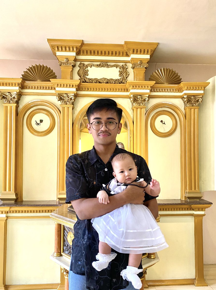 yoitsdarls's tweet photo. Looking for magiging nanay ng anak ko https://t.co/1ZkBDhM4mV