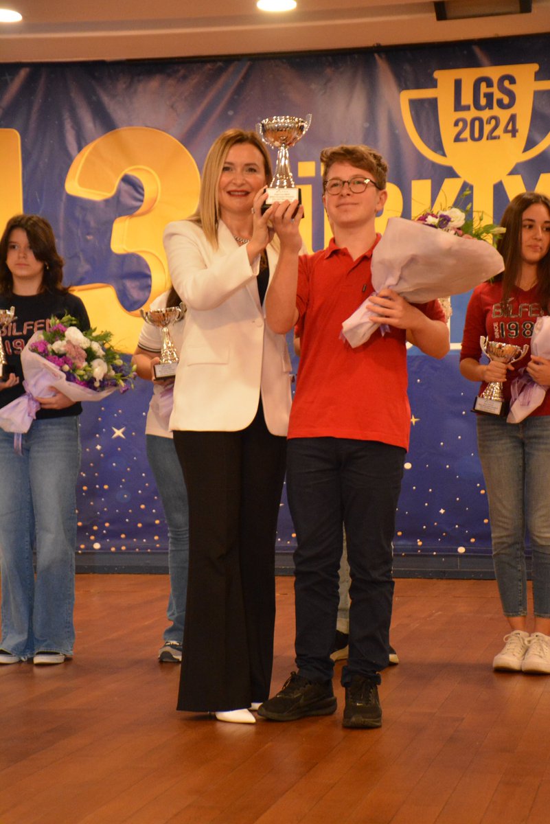 LGS Türkiye Birincimiz sevgili öğrencimiz Cem’ i kutluyoruz. Yolun hep açık olsun. 🙏❤️🌸#bilfenesensehir