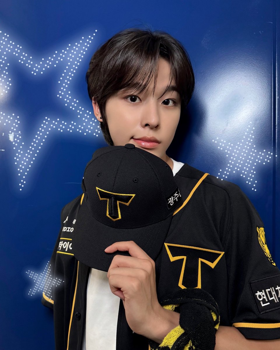 NCTNew team リク GYExxibb0AEYBa_.jpg