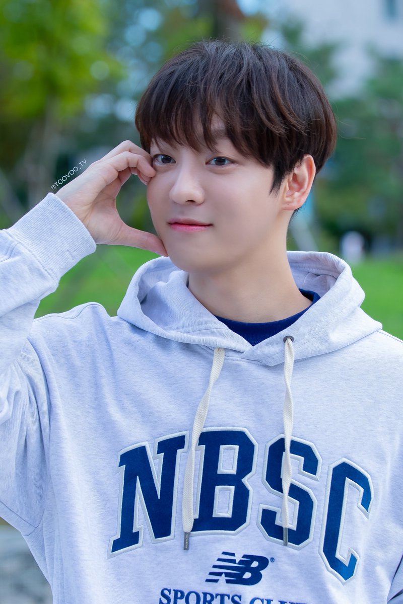 20240922 #이태빈 #LEETAEVIN
#엔젤스인아메리카 퇴근길

동글동글동글 사랑스러 ( ღ’ᴗ’ღ )