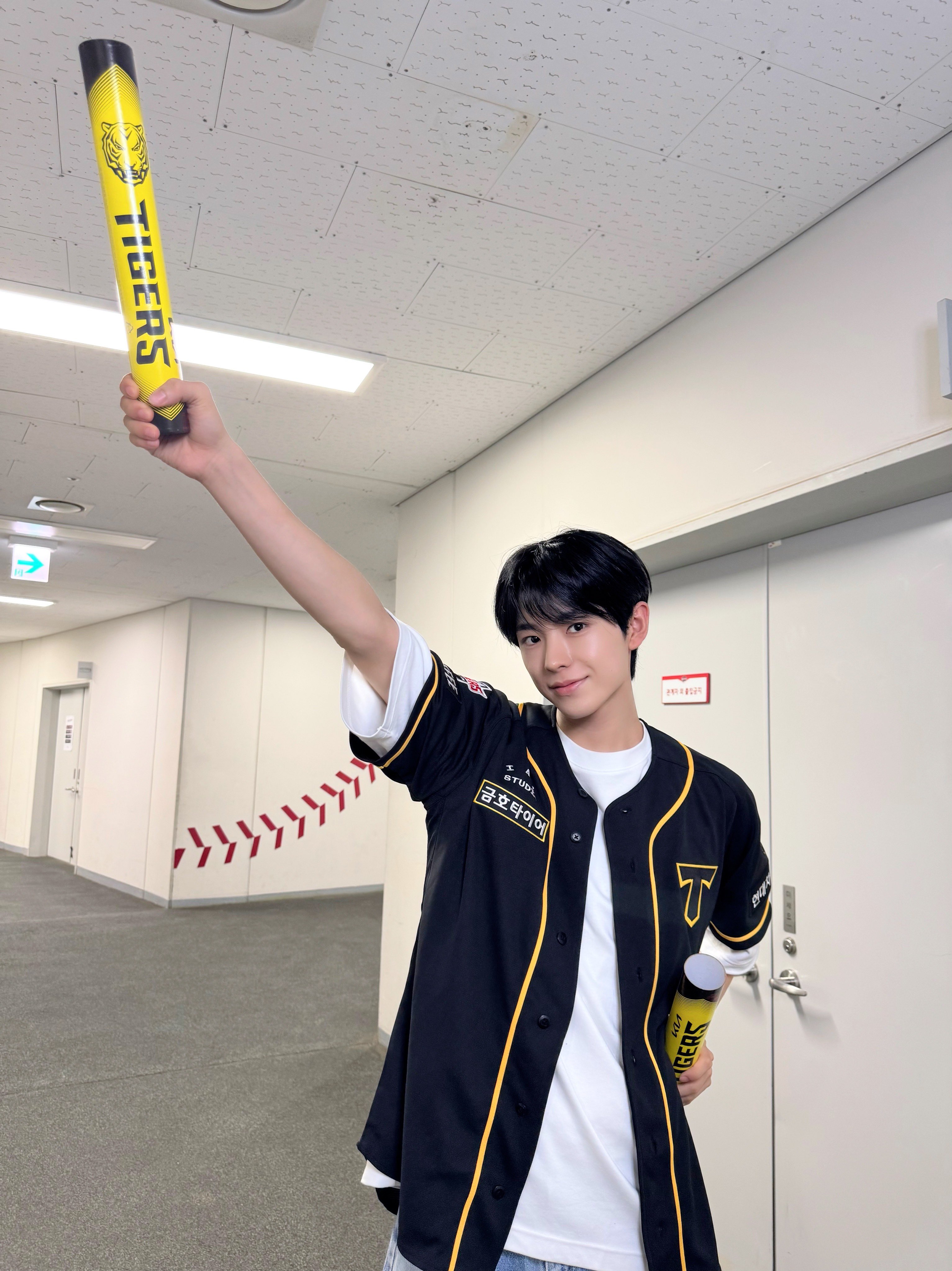 NCT WISH⭐クロスバッグセット ユウシ YUSHI 公式 DISCOGRAPHY | NCT（エヌシーティー） Website