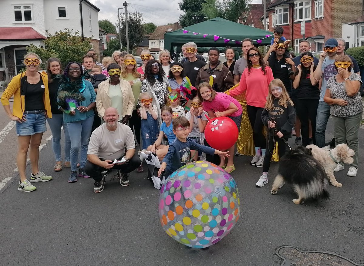 londonplay's tweet photo. Things you can do on a street when the cars stop #217: build and decorate a fabulous zero emissions Karnival Kart and parade it down the middle of your road!  #CarFreeDay #SwapCarsForSpacehoppers https://t.co/lbF6WE8eNX