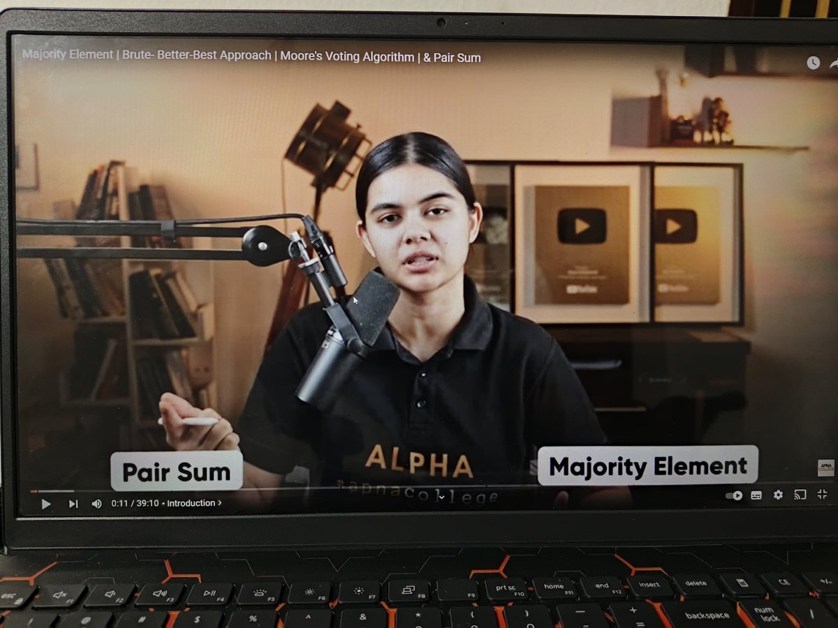 mr_hemanth09's tweet image. Day {11} = Learning about Moore's Voting Algorithm, Majority Element, and Pair Sum techniques. Always a step ahead with @ShradhaKhapra_ @ApnaCollegeYT tutorials! ๐ #DSA #CodingJourney #AlgorithmMastery #CodeWithMe #letsconnect
