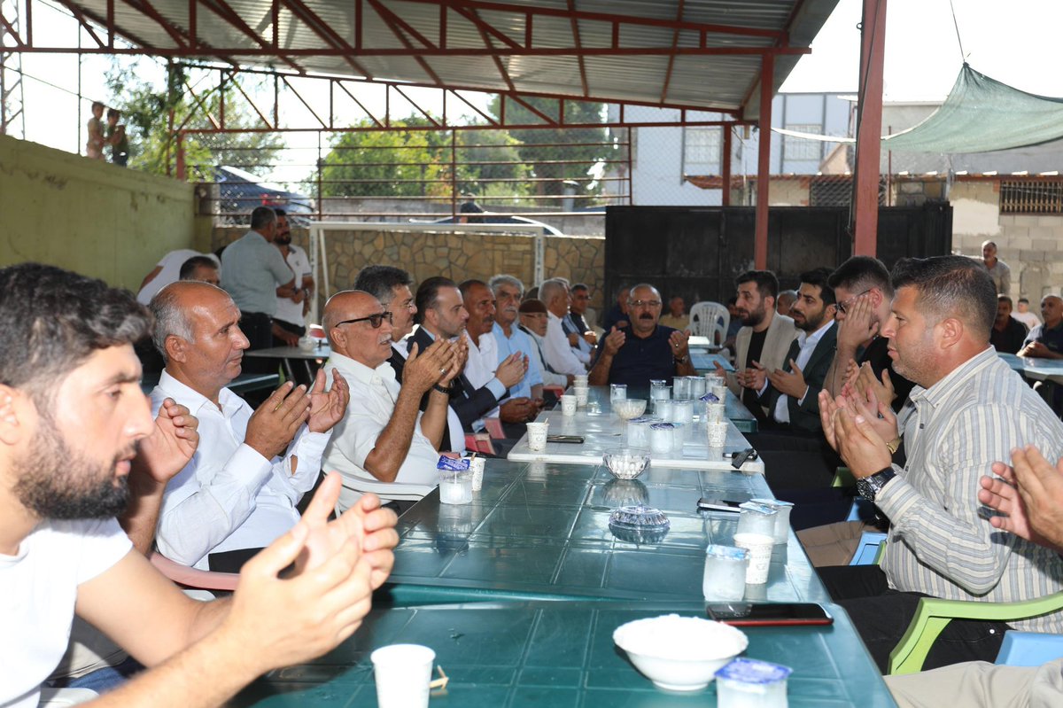 📍Yüreğir

İl Başkanımız Ozan Gülaçtı, İl Gençlik Kolları Başkanımız Önder Yücel, İl Başkan Yardımcılarımız, İlçe Başkanlarımız ve teşkilatımızla birlikte önceki dönem İlçe Yönetim Kurulu Üyemiz Abdulsamet Kılıç’ın vefat eden yengesi için taziye ziyaretinde bulunduk. 

Merhumeye