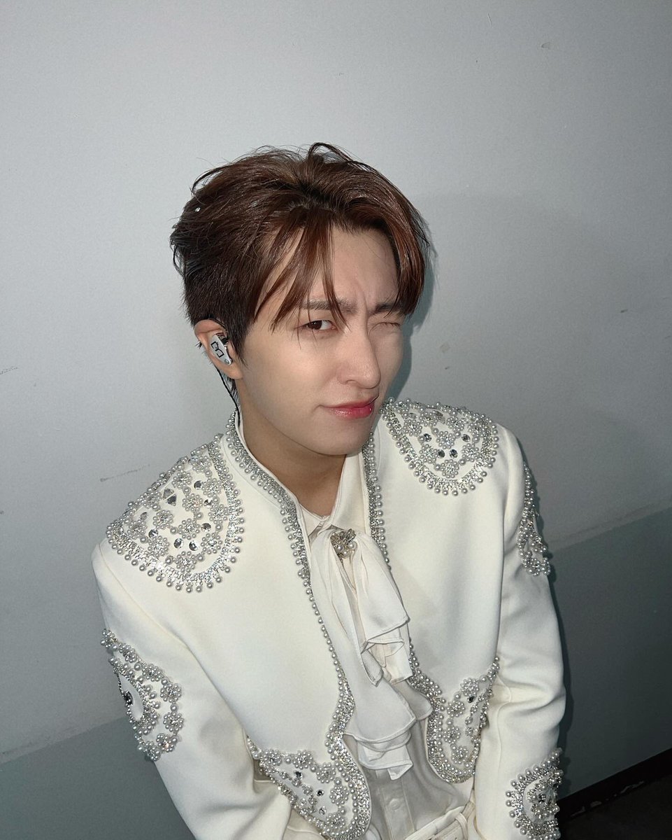 cyjglobal's tweet photo. [Instagram]

1/3

Youngjae IG post (@.333cyj333)

🇰🇷#OnceInaDream The last one!! I was so happy!!!💚💚🐥

🔗: https://t.co/G9p3chHTiw

Please leave a ❤ and comment on the original post 😊

#Youngjae #영재 #ARS #GOT7 #갓세븐 @ChoiArs_YJ @YOUNGJAExArs @GOT7 https://t.co/IWfrOPnGgF