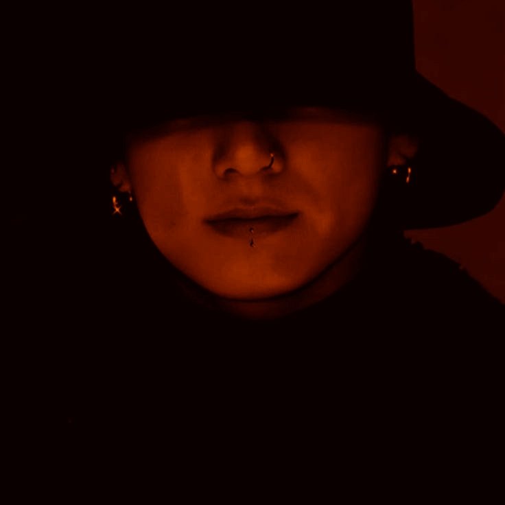 pochoclo1306's tweet photo. Hilo🧵 de recomendaciones de fics y aus, temática: DARK ROMANCE (kookmin)

Estas historias perturbaron mi psique https://t.co/78wsPvP11r