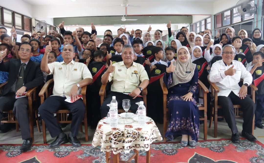 Roslan bin Ismail tweet media