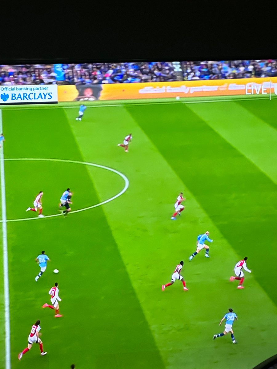 femooafc's tweet photo. Been staring at this for the last 2 min. https://t.co/1LmQG4jeaD
