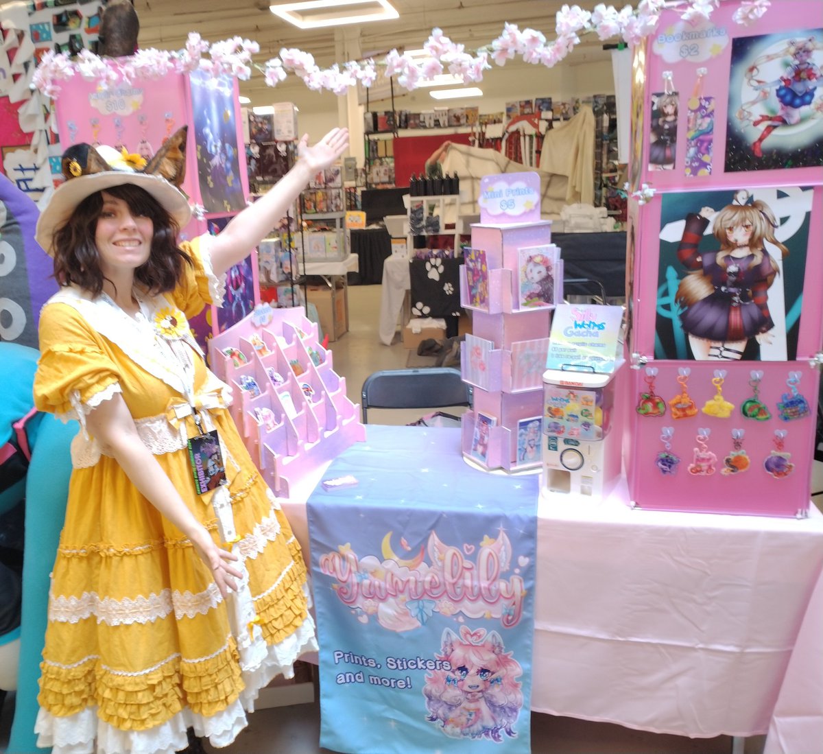 yumelilyy_'s tweet photo. Its the final day of #granitestatecomiccon! Let's get that bread!!
(I'm so hungry) https://t.co/U9F1cMua3b