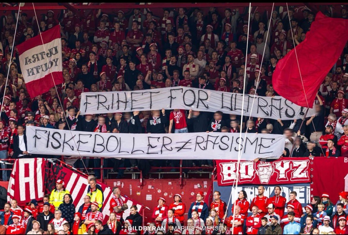 Man skal aldri bli straffet for å protestere mot VAR. Frihet for Ultras!