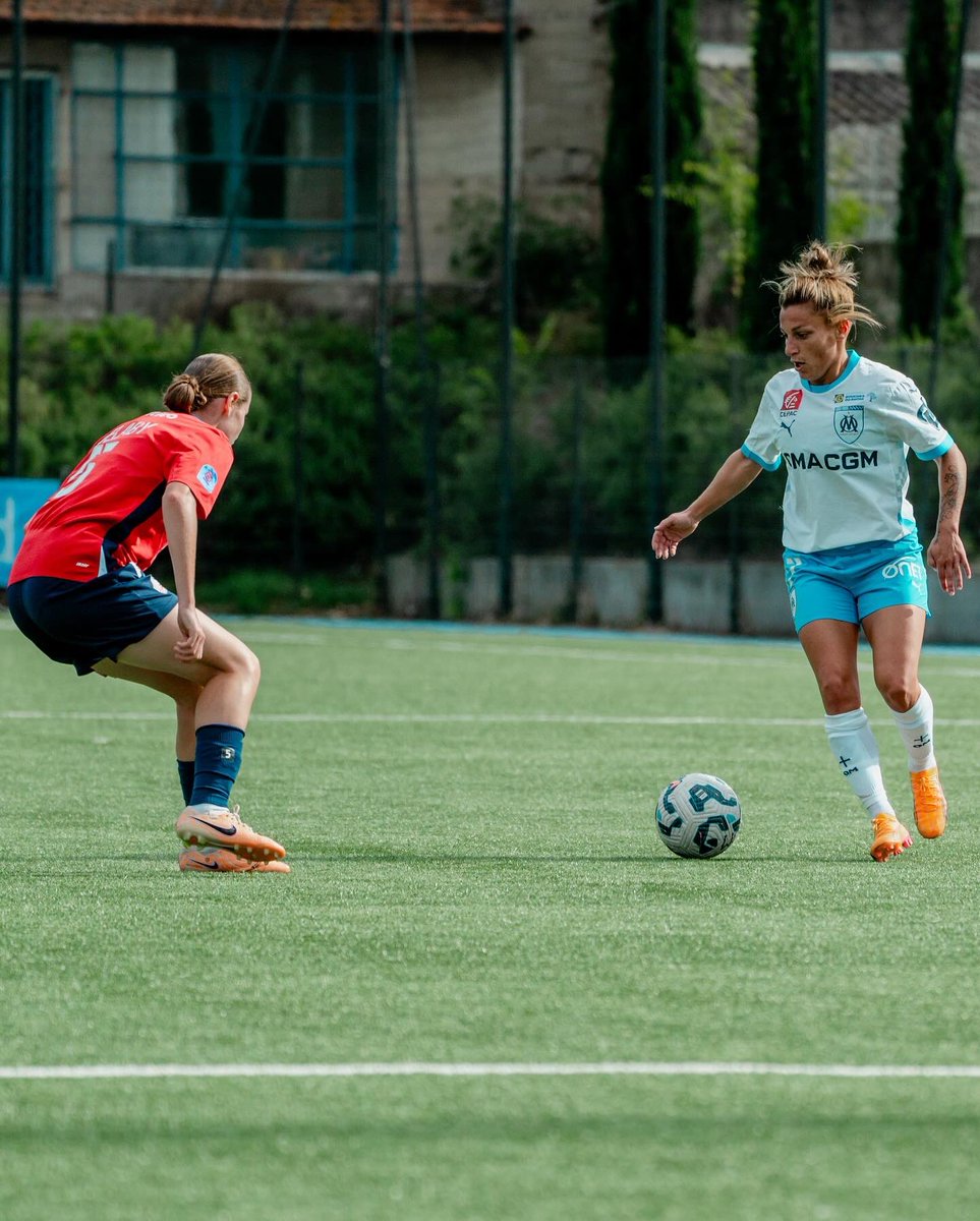 OMfeminines's tweet photo. 𝐖𝐇𝐀𝐓 𝐀 𝐅𝐄𝐄𝐋𝐈𝐈𝐈𝐈𝐍𝐆 🔥🎯 

Quelle victoire de nos Olympiennes face à Lille (4-3) dans 𝘂𝗻 𝗺𝗮𝘁𝗰𝗵 𝗮𝘃𝗲𝗰 𝗯𝗲𝗮𝘂𝗰𝗼𝘂𝗽 𝗱’𝗶𝗻𝘁𝗲𝗻𝘀𝗶𝘁𝗲́ 🥰

⚽️⚽️ @mcleger13 
⚽️ Roxane Couasnon
⚽️ Jenny Perret https://t.co/lOOMVAIuwT