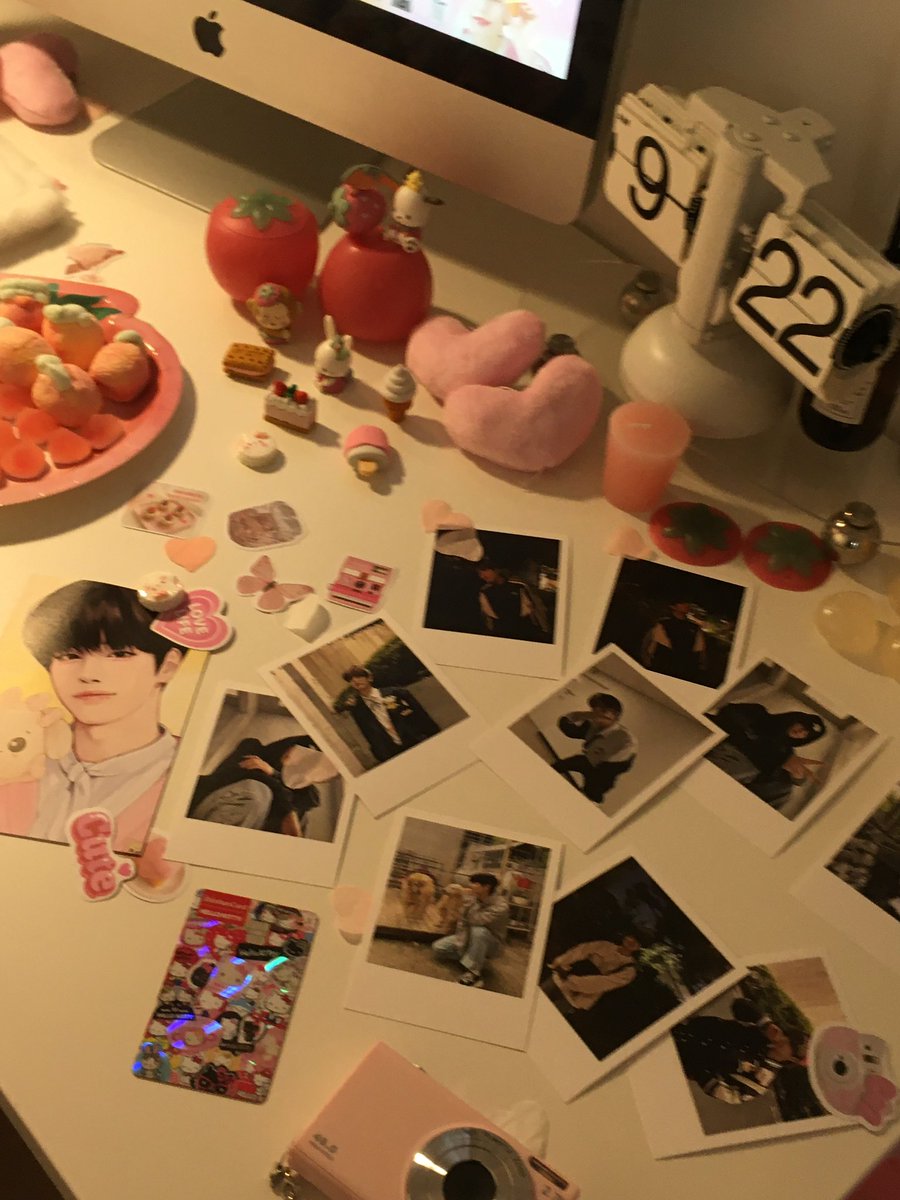 좀 더 일찍갈껄…후회했던…🥺
음료 주문하고 뒤돌자마자 붙여지고 있던 럭드마감종이…..잊지못함
디저트 특전도 마감이여서…😭😭
그치만 너무 잘꾸며져있어서 제일 마음에 들던 카페엿어요🤍
포토존이 짱짱..😎

#김승민님께서_일촌신청을_하셨습니다