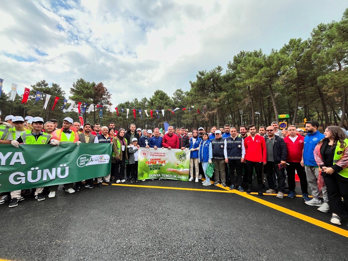 GSB_Istanbul's tweet photo. ♻️ 🌍 #DünyaTemizlikGünü’nde İstanbul İçin “Let's Do It” Dedik! 

🍃 Sürdürülebilir bir gelecek ve yaşanabilir bir dünya için 
Dünya'nın en büyük sivil çevre hareketi olan Let's Do It Türkiye ile birlikte Aydos Ormanı’nı  çevre gönüllülerimizle birlikte temizledik. https://t.co/zktQZVwn22