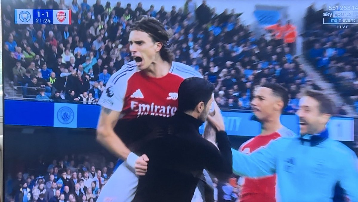 Piers Morgan tweet media