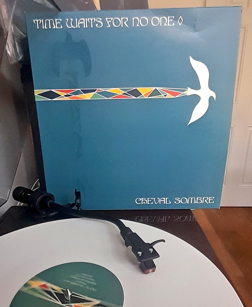 Jonathan 💙 (@toadsy_boro) on Twitter photo Some hazy hypnotic space folk rock <a href="/cheval_sombre/">Cheval Sombre</a> for day 3 #SC20top15
Time Waits For No One - Cheval Sombre.
The title track from the 2021 album. Some hazy hypnotic space folk rock <a href="/cheval_sombre/">Cheval Sombre</a> for day 3 #SC20top15
Time Waits For No One - Cheval Sombre.
The title track from the 2021 album.