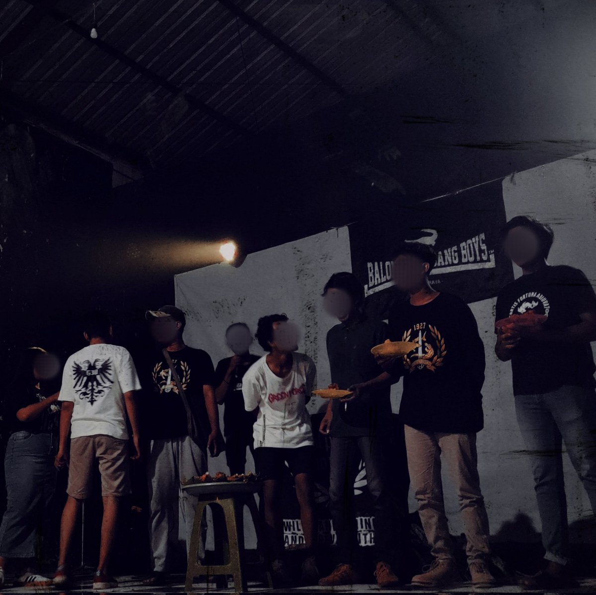Blpg_Firm's tweet photo. fucking saturday, 21 sept' 24

dirgahayu 4th arek-arek lucu 🦆🕊️🍻 @blpgboys1927
FRIENDS FAMILY FOREVER!!!! https://t.co/PX6lBsbE8w
