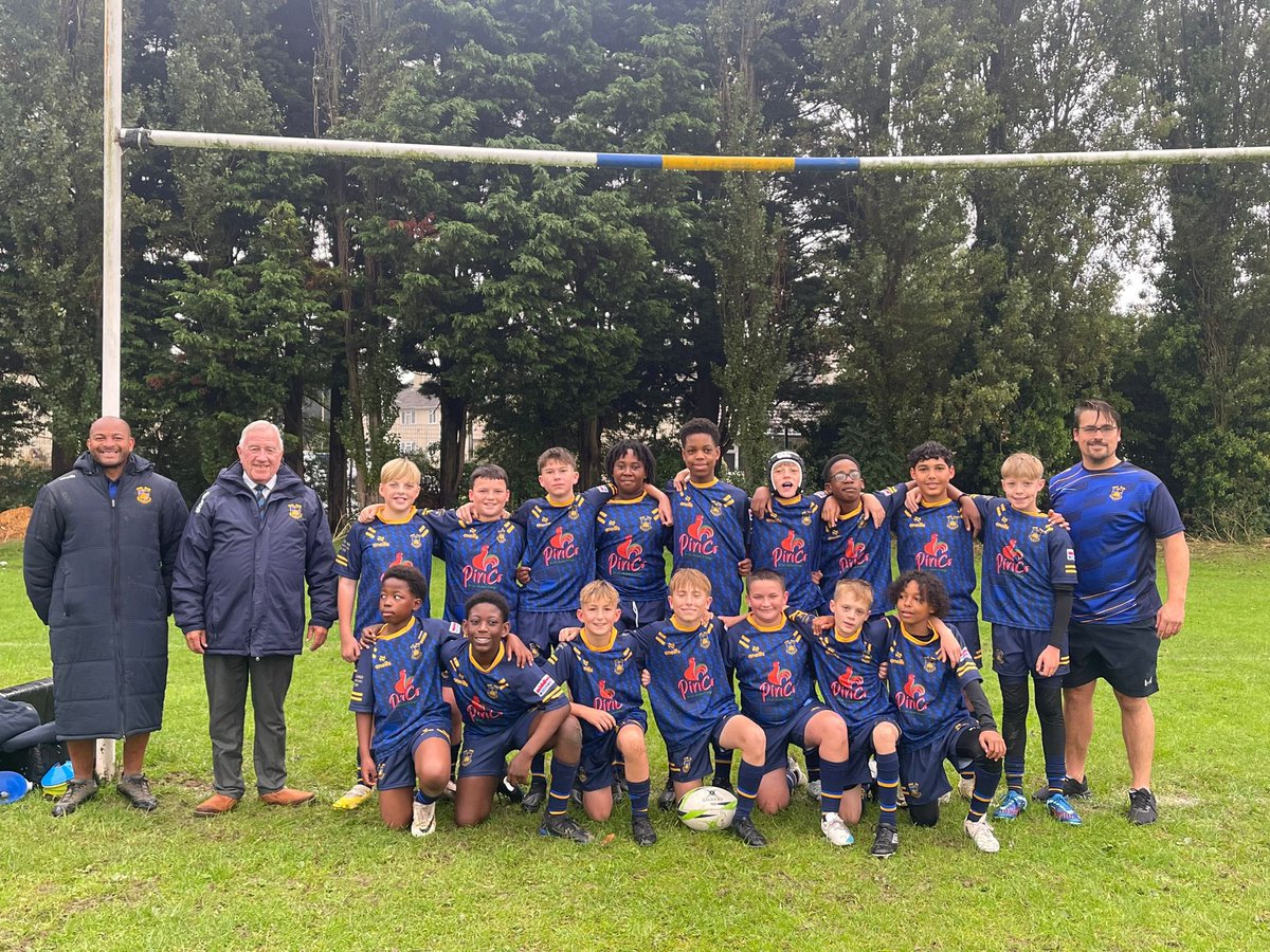 💛💙JUNIOR  SECTION 💛💙
Today our youth section was back up and running after a 20yr hiatus with our under 13’s  thanks to all involved especially the players we will post more info soon if you want to get involved 🙏<a href="/local_rugby/">Local Gloucester Club Rugby</a> <a href="/GRFUrugby/">#GRFU</a> <a href="/swsportsnews/">South West Sports News</a> <a href="/RFU/">Rugby Football Union</a>