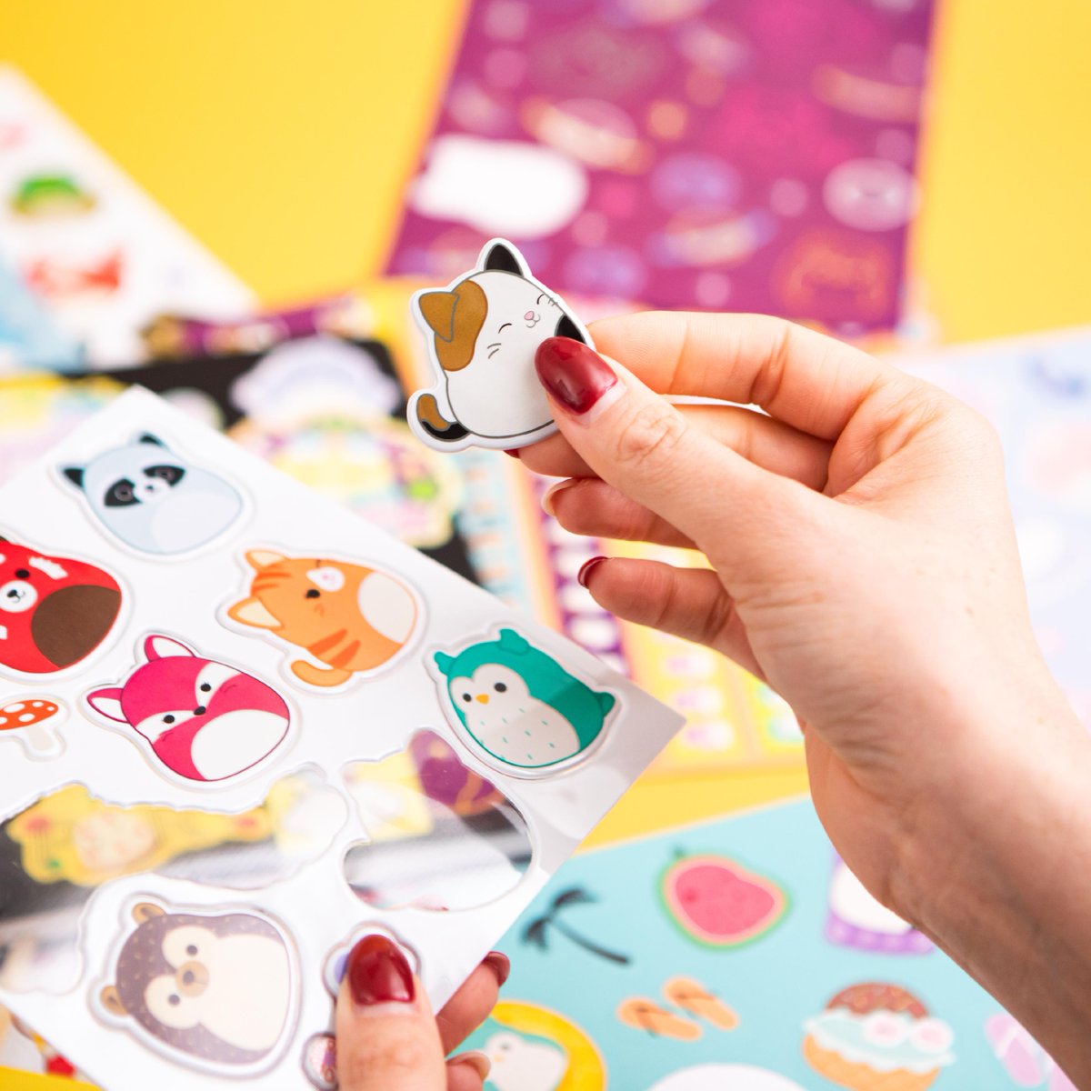 CUL_UK's tweet image. 💟Join the #SquishmallowsSquad and deploy the 600+ stickers in this kit to bring joy and colour to your world! You can transform anything from notebooks to phone cases into colourful, one-of-a-kind masterpieces 💖

curiousuniverse.co.uk/products/kalei…

#StickerBomb #Squishmallows #Stickers