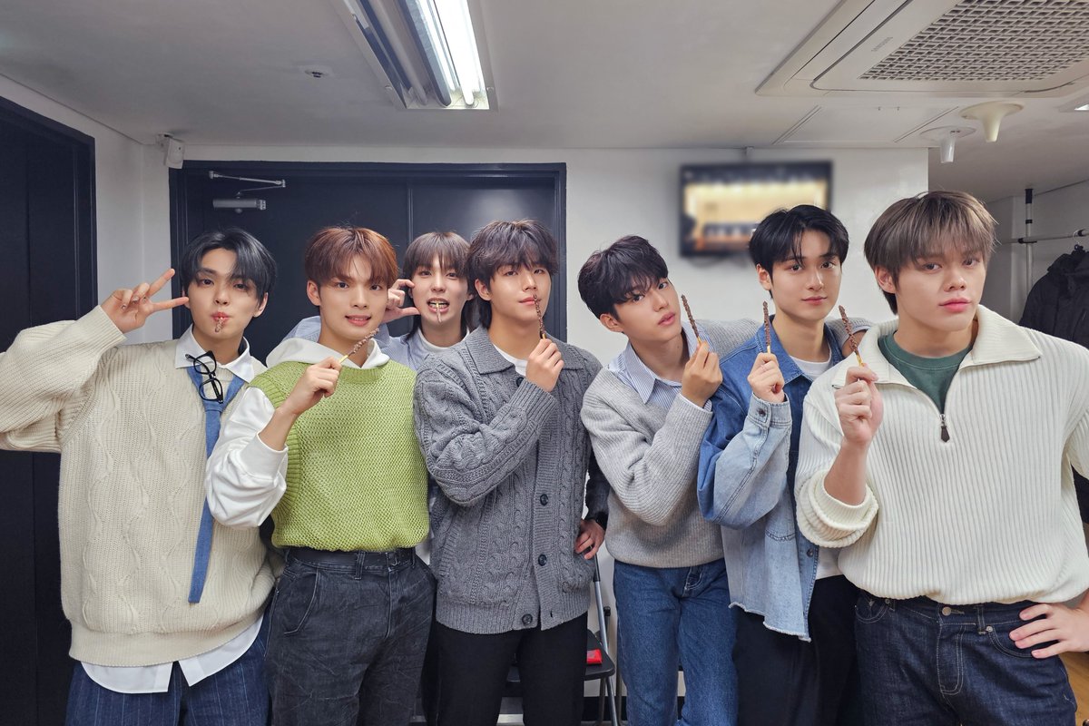 patricia_a_45's tweet photo. HAPPY ANNIVERSARY GHOST9👻❕

Thank you for being a very meaningful part of my life!
You don't know how you help me get through some of the tough times of mine and I'm forever grateful for that!
I promise to be your Ghostie Forever👻🤍

#GHOST9 #고스트나인
#Debut_4th_Anniversary https://t.co/2pVEQnfUqj
