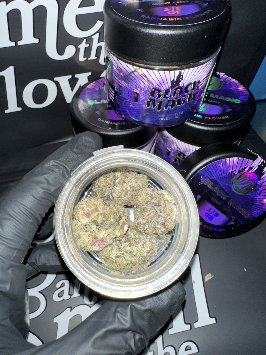 New Strain Drop! 
Black Magic - Wizard trees
Stop and smell the flower!

#THC #Cannabis #WizardTrees