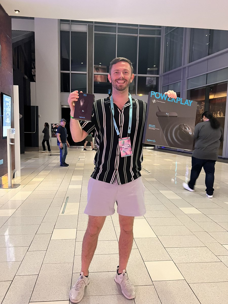 Uncle Chay tweet media