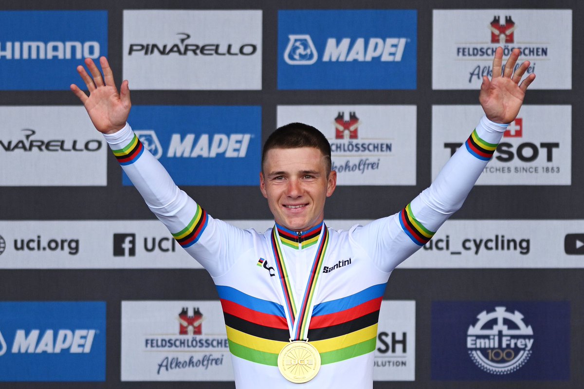 Soudal Quick-Step Pro Cycling Team (@soudalquickstep) on Twitter photo Golden boy <a href="/EvenepoelRemco/">Remco Evenepoel</a> 🤩
🥇 2022 Road World Champion
🥇 2023 ITT World Champion
🥇 2024 ITT Olympic Champion
🥇 2024 Road Olympic Champion
🥇 2024 ITT World Champion Golden boy <a href="/EvenepoelRemco/">Remco Evenepoel</a> 🤩
🥇 2022 Road World Champion
🥇 2023 ITT World Champion
🥇 2024 ITT Olympic Champion
🥇 2024 Road Olympic Champion
🥇 2024 ITT World Champion