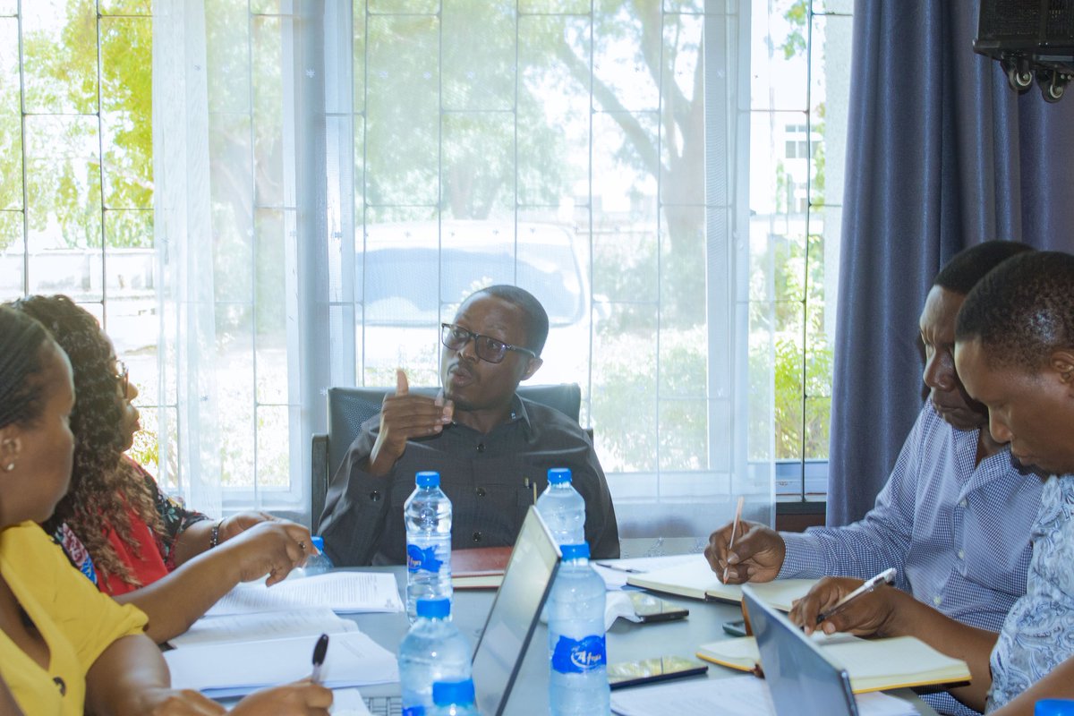 doorofhopetz's tweet image. #DoorofHopetz and #SwissAid Management team gladly and proudly  spent time to review our potential partnership the focus being Partner (DoorofHopetz) Organization Capacity Assessment.
This exercise marks the commencement of second phase of the Gender Project in Southern zone