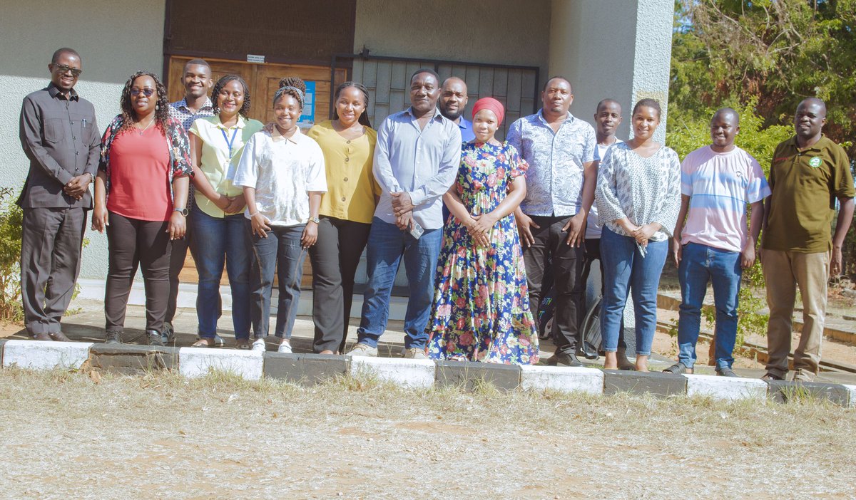 doorofhopetz's tweet image. Zone (Lindi &amp;amp; Mtwara), the efforts building on the previous 4 years interventions on gender project.
#SwissAid is one of our valuable core and potential partner, and Donor.

#Parnership #CapacitySharing #CapacityBuilding #LocalizationofGrants