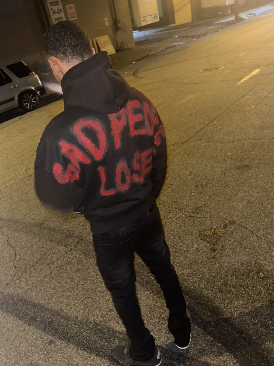 85X132's tweet photo. I Went Flat Broke So Many Times, Couldn’t Tell ‘Cause I Ain’t Show It 🫣🤐I’m Throwing Fours And Pourin’ Fours, You Know I Can’t Be Fucked With🚶🏻‍♂️… https://t.co/T1QsPSONBW