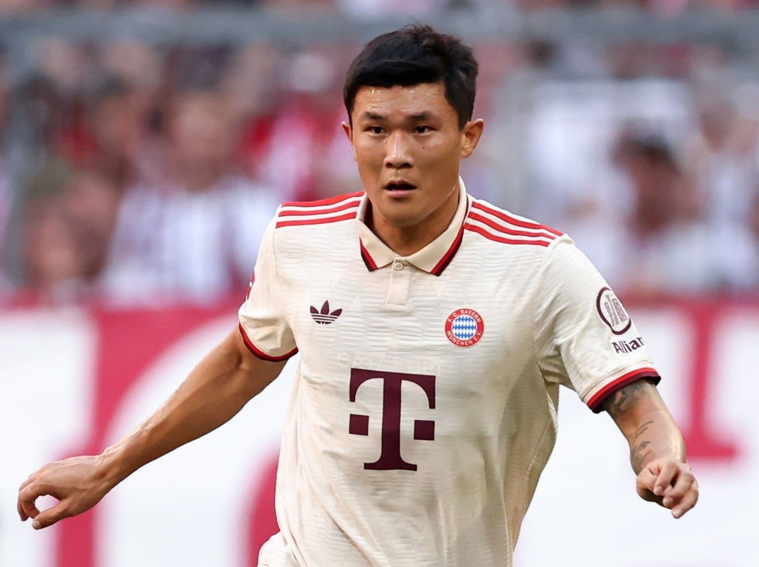 Sebastian tweet media