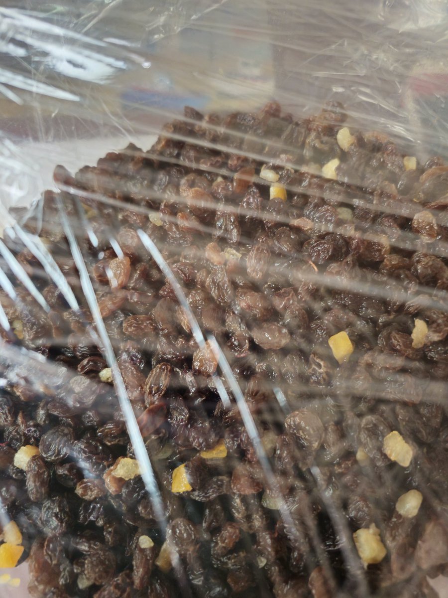 happyhellsbells's tweet photo. It's that time of the year yo make the delicious boozy Christmas cakes xx donations of Brandy welcome 🙏  #15tomake #needalotterywintofundit https://t.co/o3qy19PokC