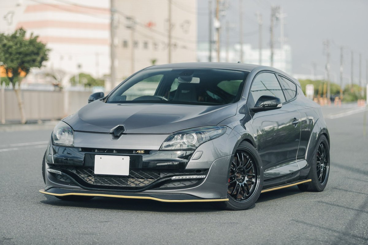 KnobPhotography's tweet photo. ルノー メガーヌ RS

久しぶりの投稿になりますが、2年ほど乗っている愛車を公開しておきます。

#メガーヌ https://t.co/F1m6ec6Fje