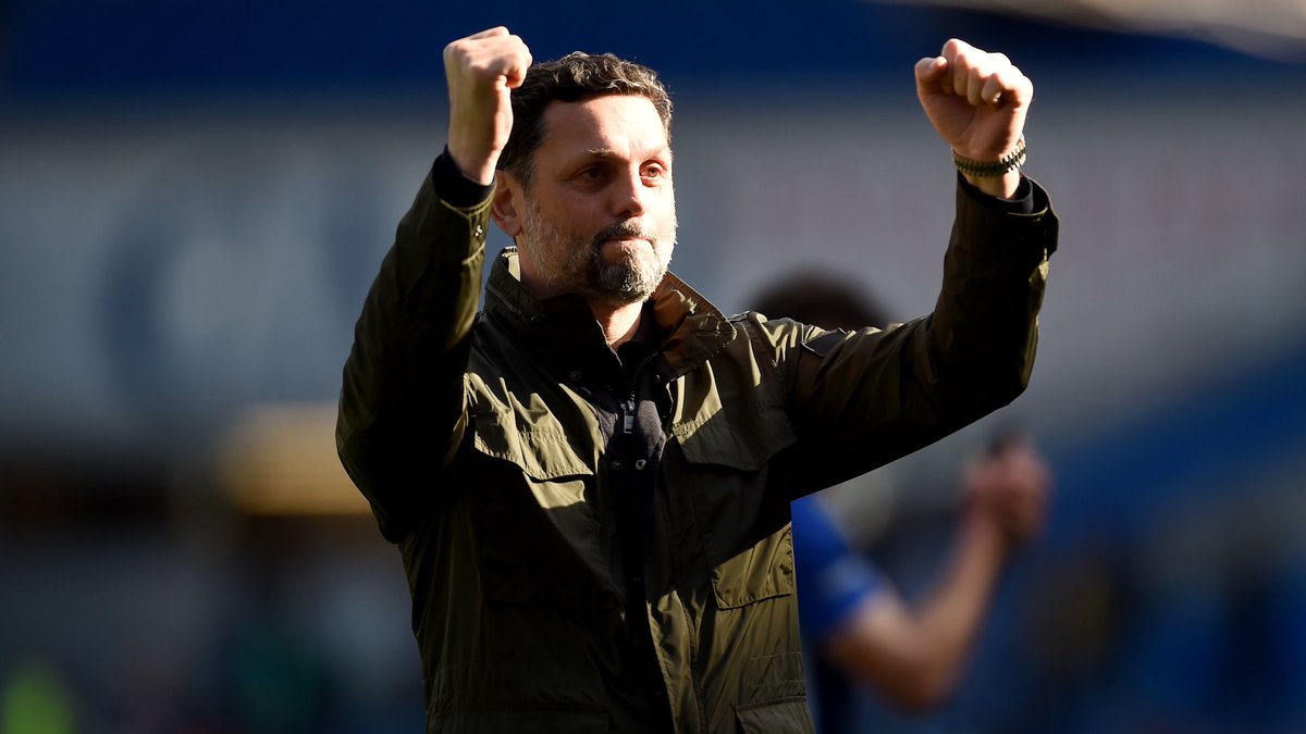 ccfcinsiderr's tweet photo. Thank you for some great memories Erol. 💙

#CardiffCity https://t.co/zsKCIPhIwp