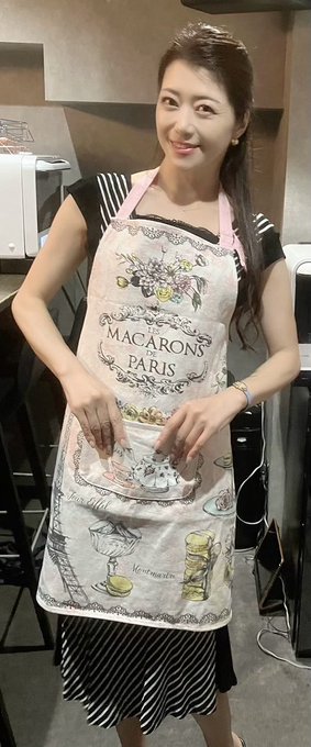 昨日はパン教室イベント東京🍞 手捏ねで林檎のメープルリング上手でした🍎 今日のクルーザーイベント強風で中止➡︎ 🚤代替えミニバーイベント♡ 船上で着るつもりだったビキニ姿👙 食事メニューはミニバー仕様に切り替えて、地上でも楽しんで頂けたかな♪ ご参加下さった皆様ありがとうございました😊<a href="/tag/%E6%96%B0%E3%81%97%E3%81%84%E3%83%97%E3%83%AD%E3%83%95%E3%82%A3%E3%83%BC%E3%83%AB%E7%94%BB%E5%83%8F"class="tags"><span>#新しいプロフィール画像</span></a>