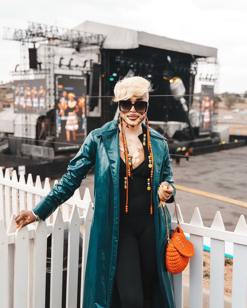 The hair is giving Beyoncé and if you disagree, Goooo Jump into the pool 😂😂

#DStvDeliciousFestival2024
 #MzansiMagicBrandAmbassadors