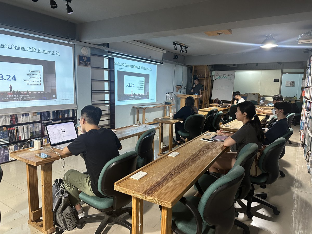 yiichenhi's tweet image. @FlutterTaipei Meetup #16 on 27th August

Rainer - Flutter August 2024 [Chinese]
That night, we chilled and had a lot of fun😁

All recordings will be on Flutter Taipei YT channel.

linktr.ee/flutter.taipei

#dart #flutter