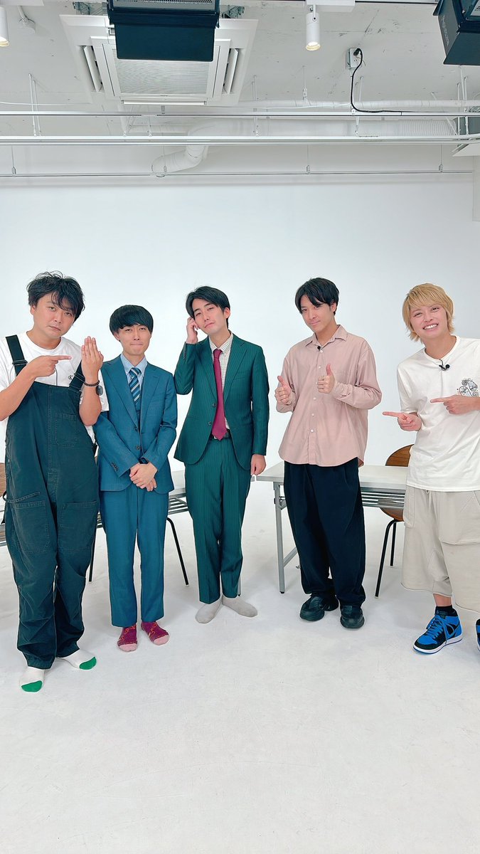 nichiyoutego's tweet photo. ／
   #てごにち 第2回使用Tシャツ
    抽選で1名様にプレゼント🎁
＼

 ▼応募方法▼
①番組公式X @nichiyoutego をフォロー
②本投稿リポスト＆いいね

当選者にはこちらからDM✉️いたします
応募は9/28（土） 23:59まで！

本日配信ゲスト
#井上竜馬 
#ねじれネジ
ありがとうございました🎵 https://t.co/05uI7fjxTF