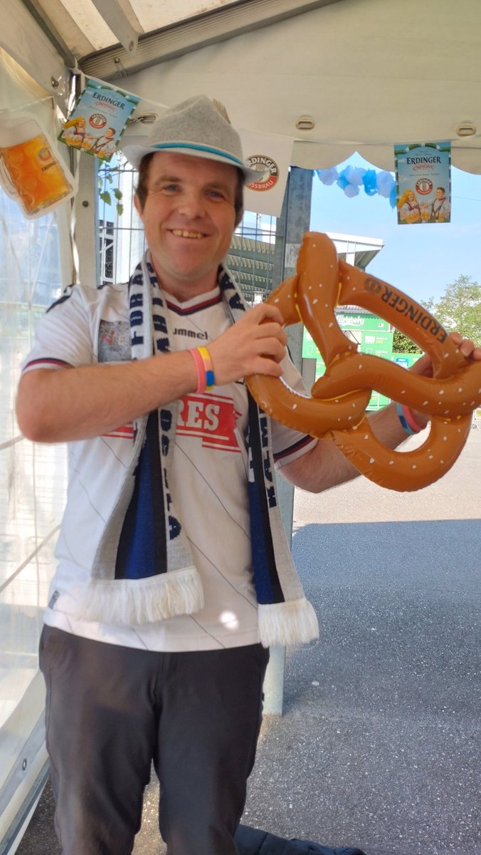 Prosit! #ksdh #ultratwitteragf