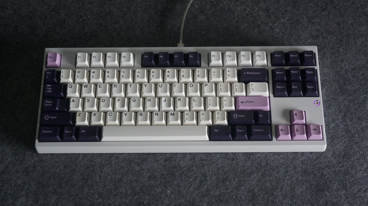 microkeebs. tweet media