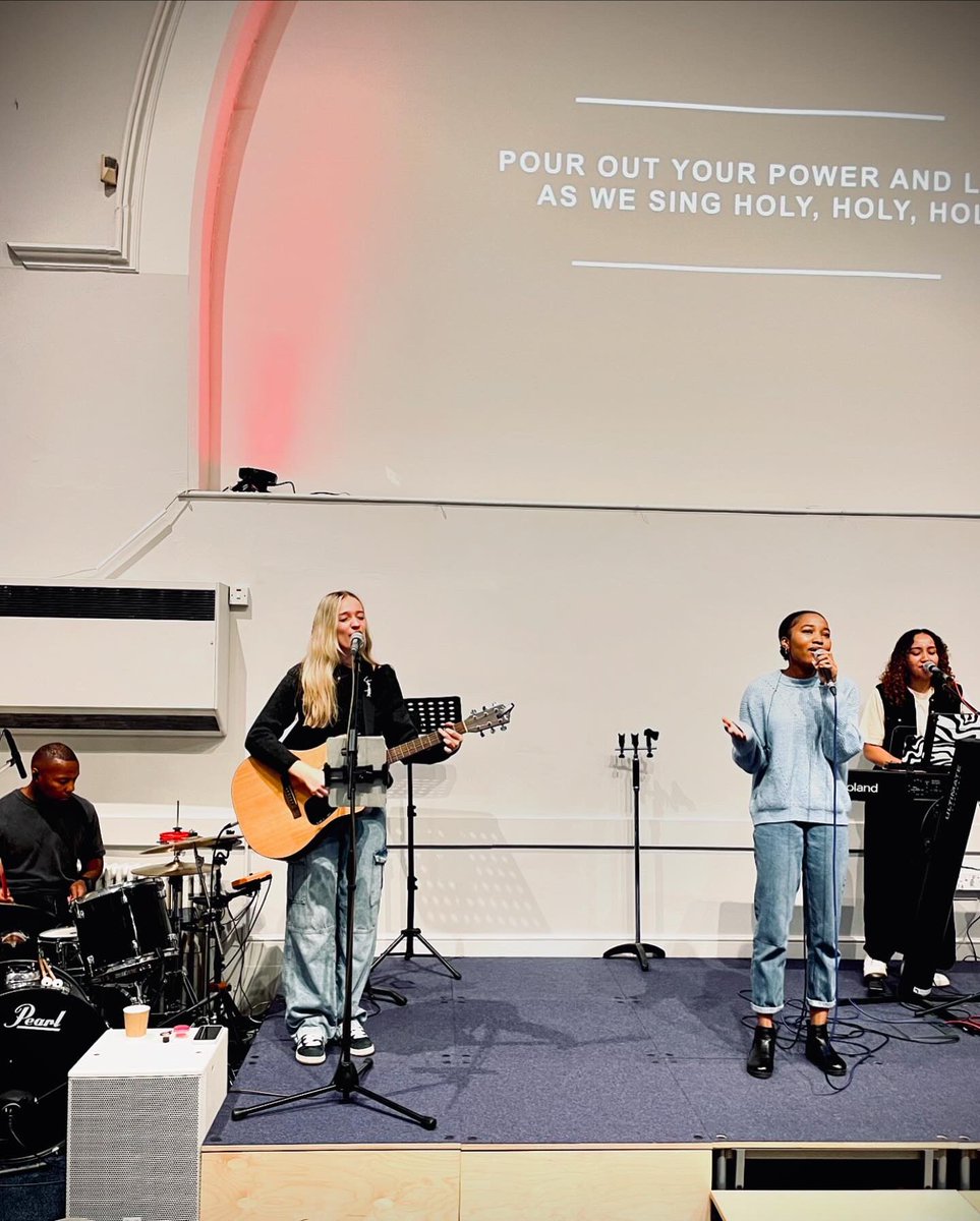 LifeChurchLife's tweet photo. Well done to everyone who made it through the crazy rain to be in church this morning!

Curtis Quashie spoke on YES, YOU CAN. Inspired by Moses and his struggles with confidence.

To catch up see: https://t.co/xhujoW0umn https://t.co/5rXIzZU10y