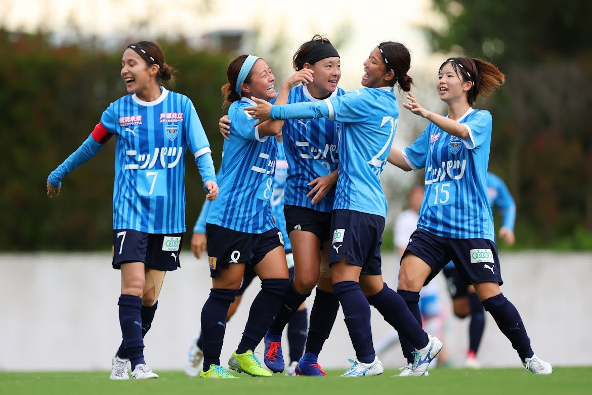 coco_muroi10's tweet photo. 復帰後初ゴール⚽️
今シーズン初のホーム保土ヶ谷でした！
沢山の方に来てもらえて、スタンド見たらハマブルーがいっぱいで幸せでした！🩵
みなさんの応援で、あと一歩頑��れる瞬間がたくさんあります。
勝ってみんなで笑いたい😌
今日も熱い応援ありがとうございました！！

#yfcseagulls
#yokohamafc https://t.co/DCbIgofXfX