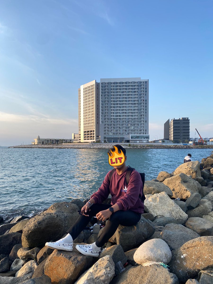 ~always_alone^ tweet media