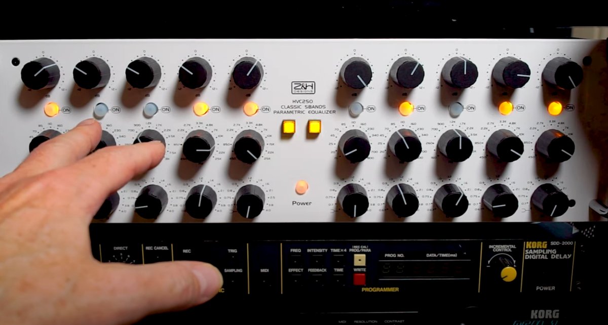 Z_and_H_Designs's tweet photo. Our friend Espen Kraft has surely incorporated the HVC250 Stereo Parametric EQ into his workflow! See how he uses it on the drums -
https://t.co/KBRk0962Qj
#proaudioequipment #proaudiogear #proaudio #sontec #pultec #equalizer #mixingengineer https://t.co/xGNLY78R9w