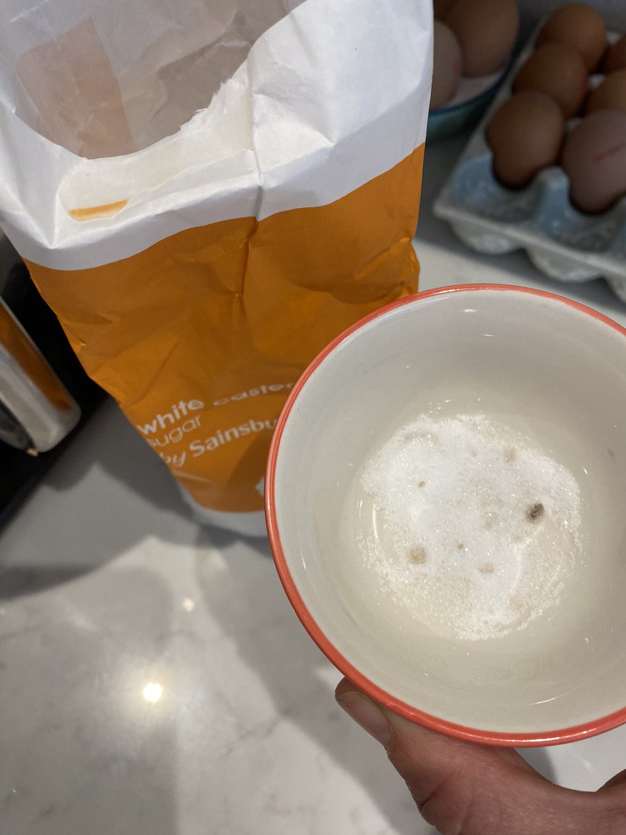 Laura Bunting tweet media