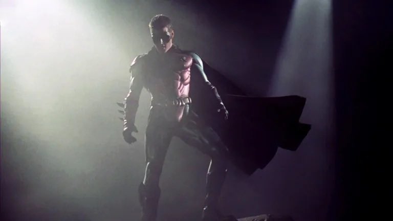 CutSchumacher's tweet photo. Heroic shot 

#ReleaseTheSchumacherCut
#BatmanForever https://t.co/erJ6vJXnuk