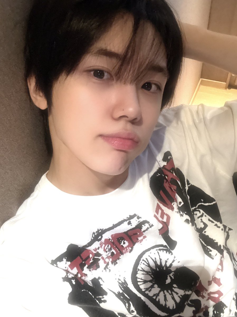 ๐๐ต๐ฉ๐ข๐ฏ tweet media